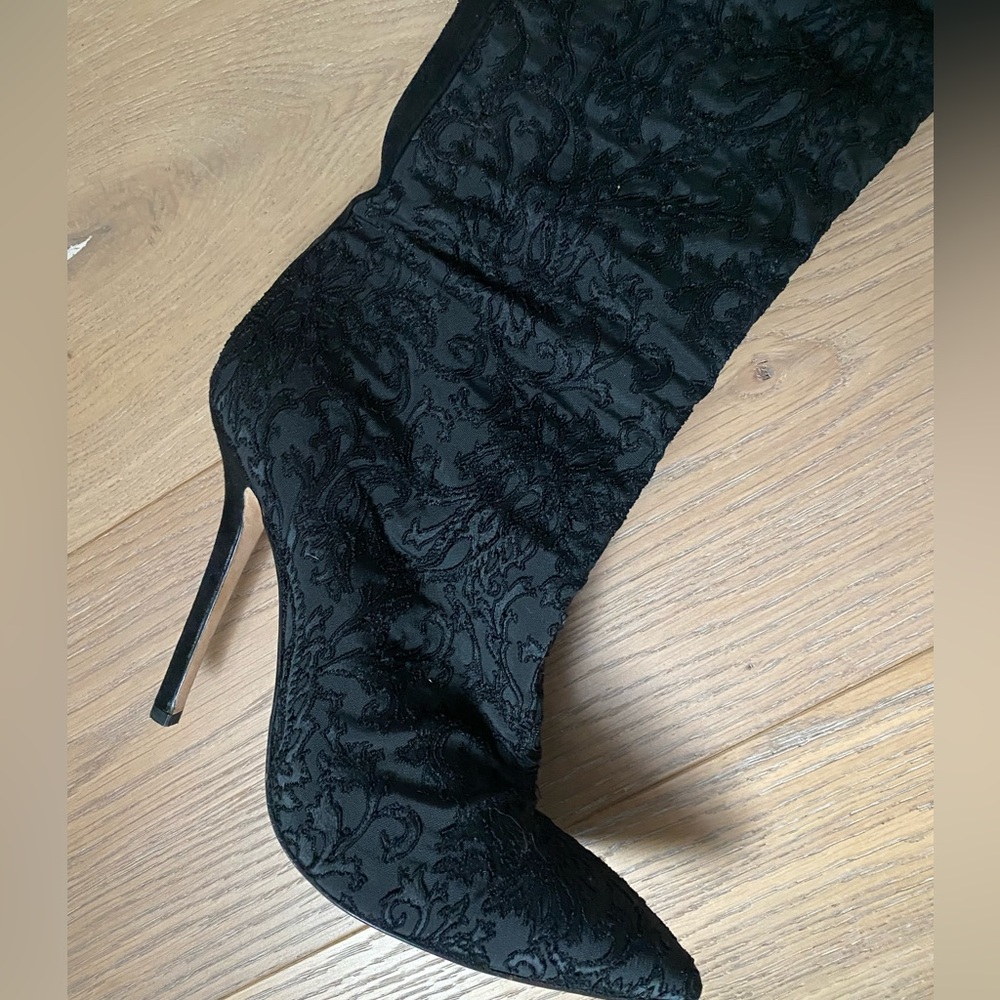 Oscar de la renta high heels boots